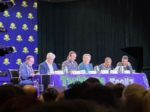 Panel (Twisted Toonz!) with Billy West, Maurice LaMarche, Dee Bradley Baker, Phil LaMarr & Khary Payton