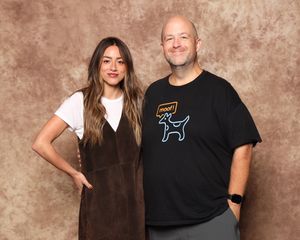 Photo Op with Chloe Bennet